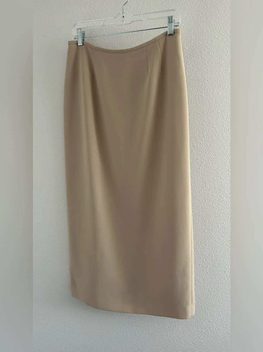 Le Suit Beige Double-Breasted Skirt Suit